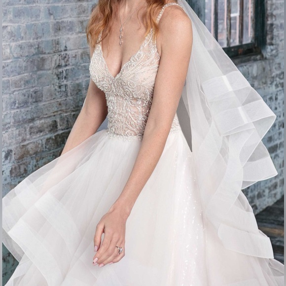 New never worn Justin Alexander Wedding Dress - Picture 3 of 4